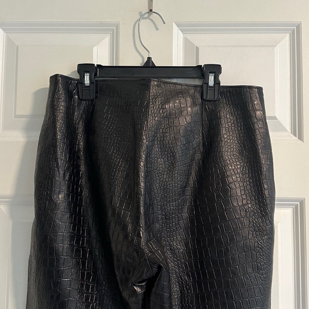 NWOT Victoire Paris Leather Snakeskin Pants size 10 - Picture 9 of 12